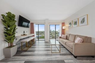Volcano Bay View 2 Bed 2 Bath Penthouse - 9