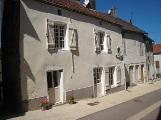 Le Cottage, sleeps 6 in lovely French village - 1