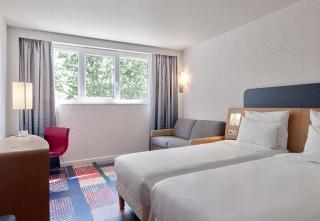 B&B HOTEL Cergy Port 4 étoiles - 2