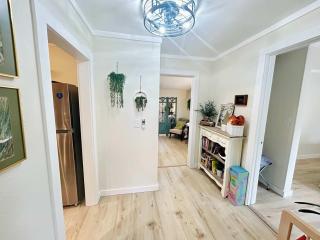 Bungalow on Mill - 8