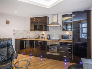Qm11 Lakeland Suite - Ukc9610 - 9