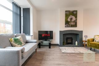 Green View House-3BR House in Greater Manchester! - 9