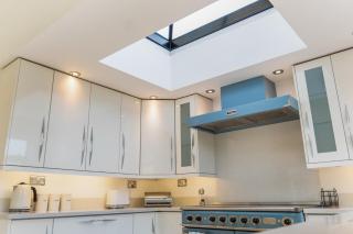 Contractor Accommodation Peterborough- Parking-Business and Work Stays - 5