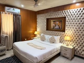Palm East Hotel - 2
