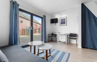2 Bedroom Stunning Apartment In Søgne - 0