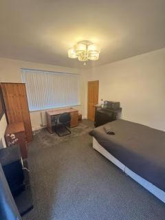 Studio sleeps 2 with Parking - 4