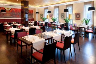 Holiday Inn Trnava by IHG - Trnava - 8