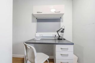 Budget Double Studio Room in Central Nottingham - 3