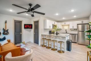 Entire home in Houston, Texas - 6