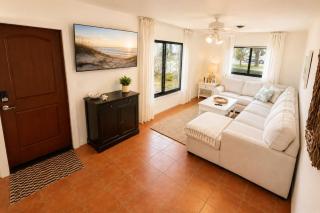 Navigate Stays GEM in Heart of Hallandale Beach FL - 9