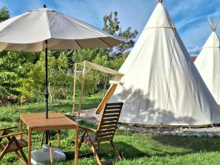 ESCAPADE INSOLITE - Dômes, Tipis, Aire de Camping-cars & Vans - 5
