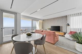 Luxen 7 by LovelyStay - 3