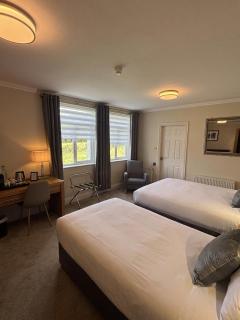 Ring of Kerry Hotel - 1