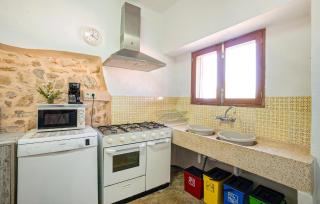 Nice Home In Felanitx - 2