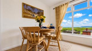 St Catherine’s Apartment - 2 Bedroom - Penally - 6
