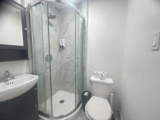 Comfortable 3B Unit-Close to City - 3