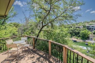 Lakefront Bungalow with Community PoolHot Tub #1 - 0