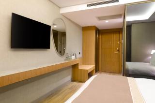 Shirisha Hotel - 1
