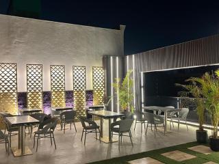 Cozy Corner I Modern 1BHK I Near Medanta - 1