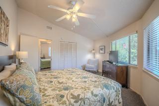 Lakefront Bungalow with Community PoolHot Tub #5 - 1