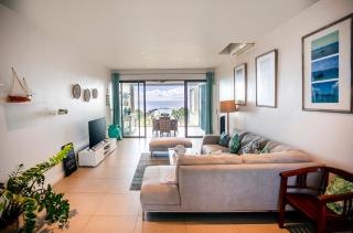 Stunning oceanfront apartment in Trou aux Biches - 2