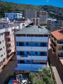 Hotel Gledi Shengjin - 1