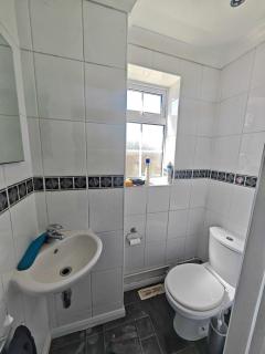 Room in Orpington - 2