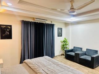 Royal stay Bahria Phase 1 - 3