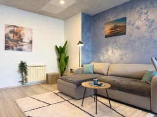 Hugo s home, apartman blizu bazena i bolnice - 0