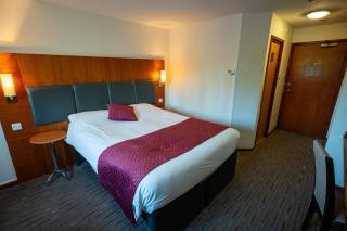 Saram Lodge Lichfield - 1