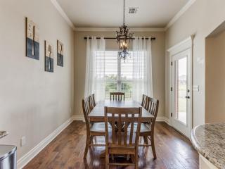 Where Luxury Meets Family-Friendly Living! - 7