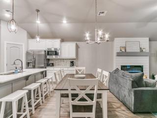 Your Yukon Haven New Home in Great Location! - 9