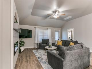 Your Yukon Haven New Home in Great Location! - 2
