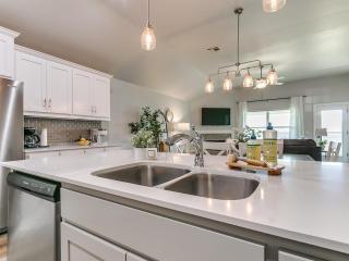 Spacious Furnished 4BR Yukon Home Backyard - 1