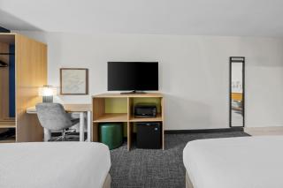 Spark by Hilton Milford Boston - 7