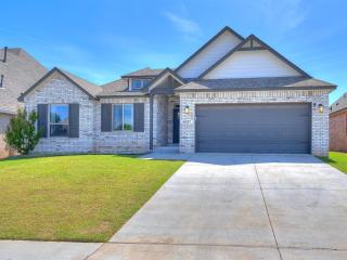 6017 Cozy Corner - Great Location! - 5
