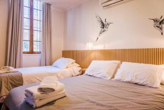 Chic 1BR Suite in Salvador Sleeps 3 Near Metro - 2