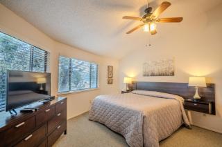 Treehouse Bungalow with Community PoolHot Tub 16 - 8