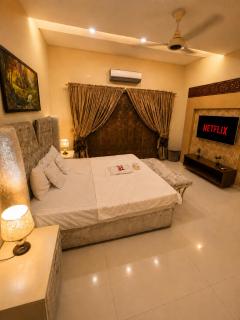 VOLO Luxury Stay DHA Lahore Phase 5 - Lahore - 7