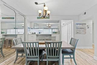 Siesta Key Escape Ground Floor Steps to Heated Pool and Free Trolley - 6