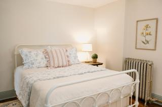 The Hatchery House Spacious Historic Getaway - 4