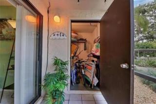Siesta Key Escape Ground Floor Steps to Heated Pool and Free Trolley - Siesta Key - 4