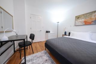 Spacious 2BR apt - blocks to Central Park & subway - 9