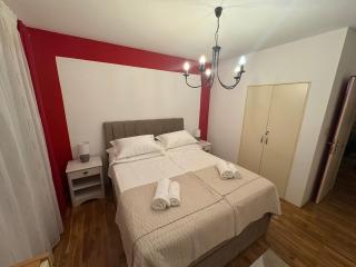 Bright and cheerful city apartment Klara - 2