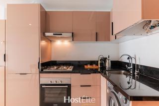 Saphir Casa & Terrace & Tram - 10 min from Center - 8
