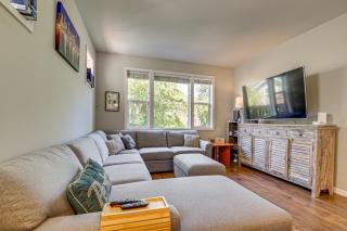 Half Block to Train! South Beacon Hill Area Home - 9