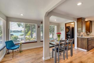 Walk to Spanaway Lake: Chic Home w/ Rooftop Deck! - 1