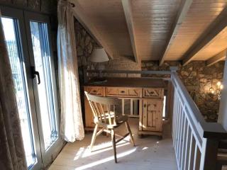 House Sleeps 6 with Pool and Parking - 2