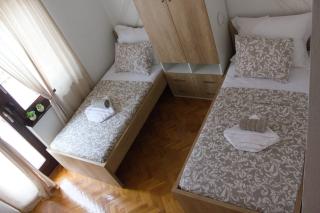 Apartment Josip with big terrace - 2