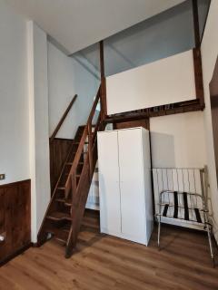 Ampie camere luminose a pochi passi dalla città - 9